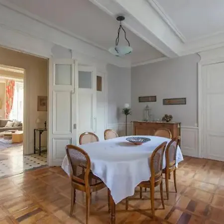 Privee En Hyper-centre De Homestay Grenoble